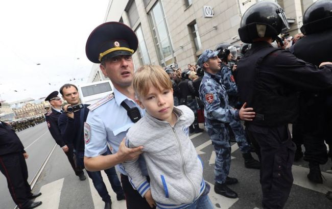 На акціях протесту по всій РФ затримали 839 осіб