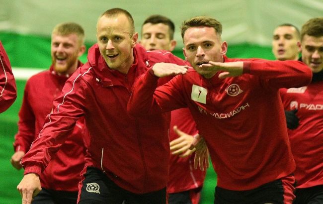 Дуэт сенсационного лидера УПЛ покорил сеть хип-хоп композицией: видео