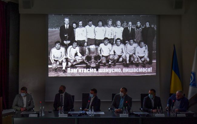 Зеленский встретился с ветеранами киевского "Динамо"