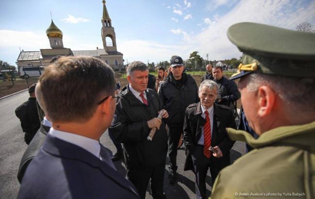 В Мариуполе расположится один из центров авиации МВД, - Аваков