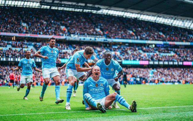 Британські мотиви. УЄФА презентував спеціальний м'яч для плей-офф Ліги чемпіонів