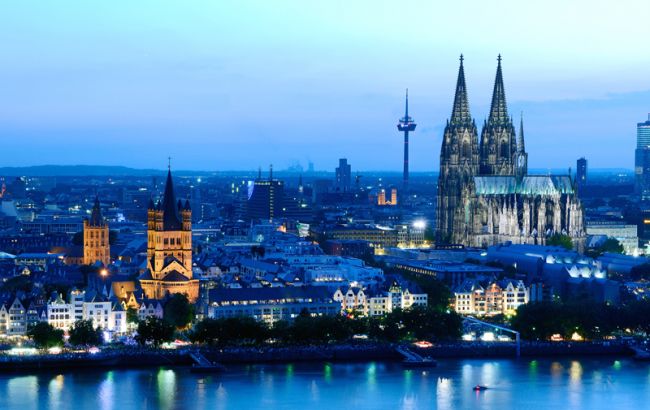 В Кельне эвакуируют 20 тыс. человек из-за бомбы времен Второй мировой