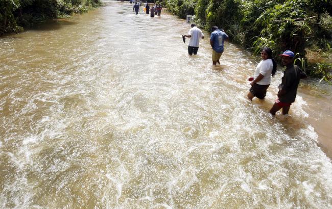 Число жертв наводнения на Шри-Ланке превысило 160