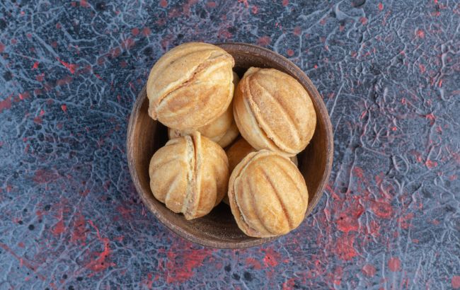 Горішки зі згущенкою без спеціальних форм: дуже легкий рецепт