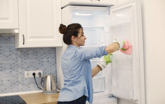 Секрет свежести в холодильнике: сделайте это и забудьте о запахах навсегда
