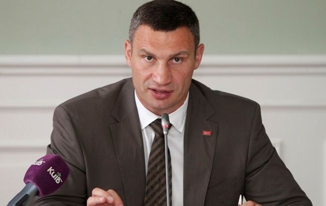 Льготники Киева смогут бесплатно ездить на метро до апреля 2017, - Кличко