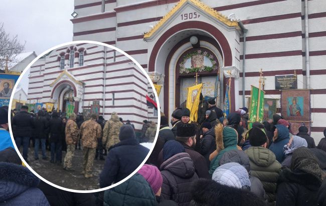 На Буковині представники УПЦ МП не давали відспівати загиблого воїна: у хід пішов навіть сльозогінний газ