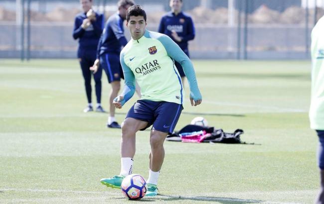 "Барселона" осталась на две недели без Суареса