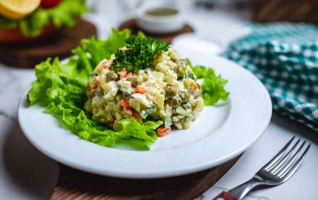 Олів&rsquo;є можна? Що їсти на Новий рік, щоб не було погано: гід від відомого дієтолога