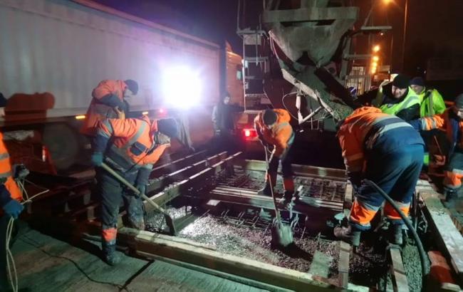 В "Киевавтодоре" назвали сроки завершения ремонтных работ на Южном мосту