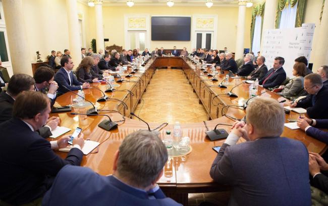 НБУ выступил против ограничений для банков после введения военного положения