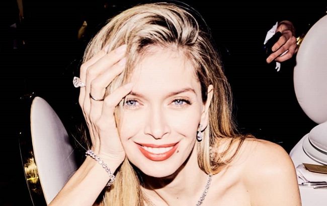 Восточная красавица: Брежнева заинтриговала экзотическим снимком