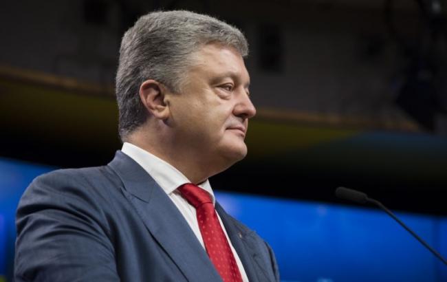 Порошенко сьогодні на полях саміту НАТО зустрінеться з Трампом