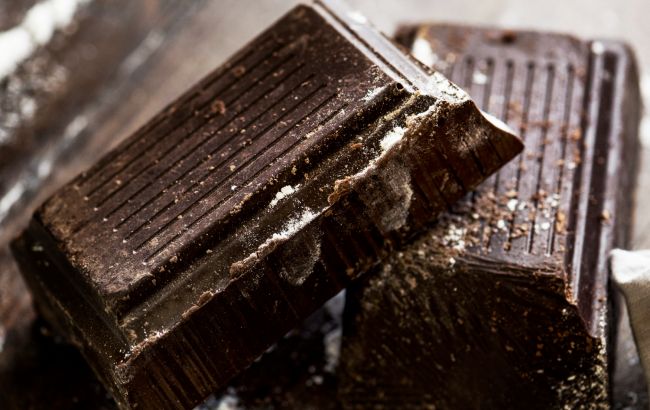 6 вітамінів, які не можна змішувати з чорним шоколадом: це варто знати усім