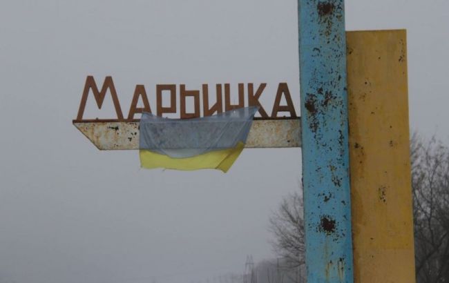 Боевики обстреляли два КПВВ, ранен пограничник