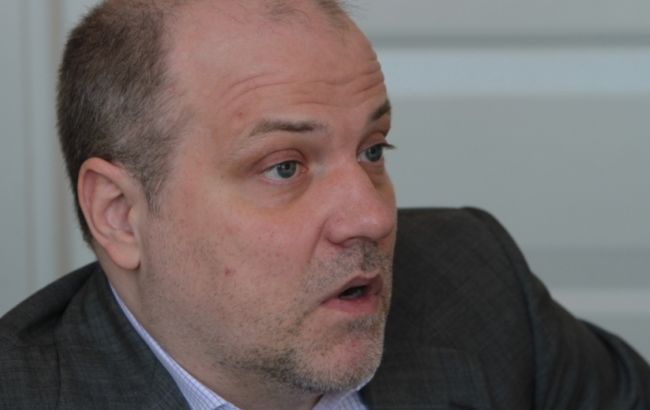 Адвокат: на видео погони за BMW полиция стреляет по стоячей машине