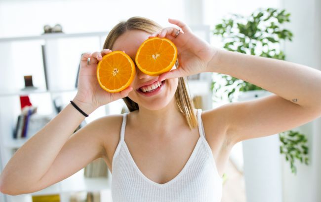 Не только морковь: 4 продукта из холодильника, которые реально улучшают зрение