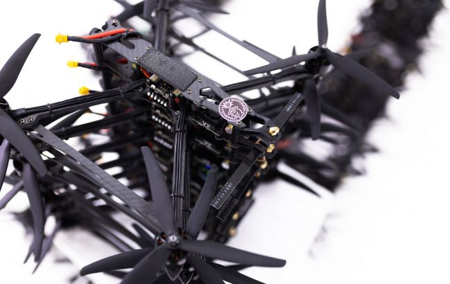 "Генерал Черешня". На фронті з'явиться новий FPV-дрон для знищення бронетехніки РФ