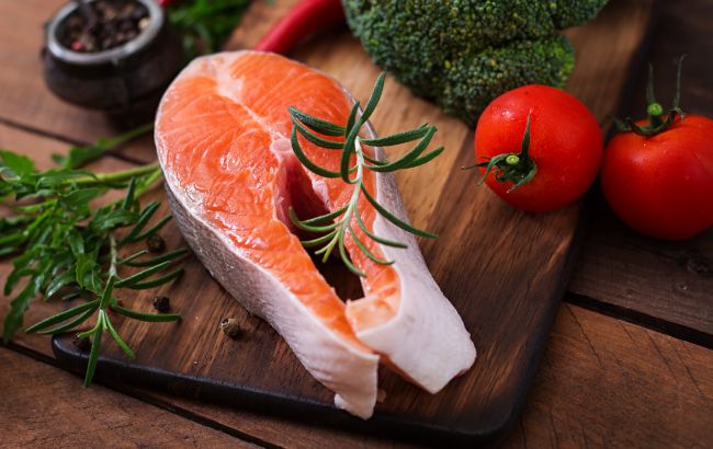 Коштує набагато дешевше. Тренер назвав корисну альтернативу червоній рибі