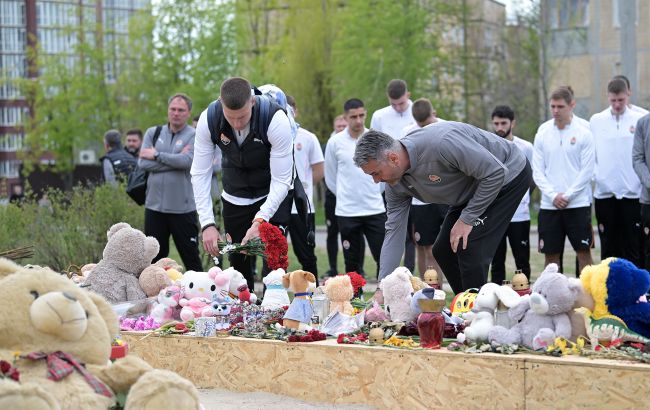 "Шахтар" вшанував памʼять жертв російського удару по Кривому Рогу