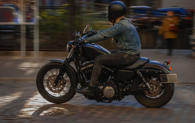 Apple попередила про шкідливу вібрацію для iPhone під час їзди на мотоциклі