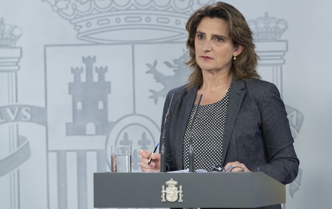 Испания рассматривает возможность введения "безопасных коридоров" для туристов