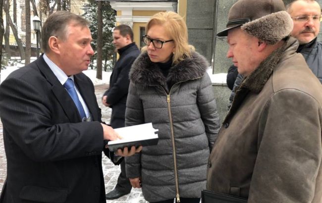 Денісова прибула до Москви для вирішення питань полонених українських моряків