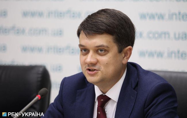 Партию "Слуга народа" возглавил Дмитрий Разумков