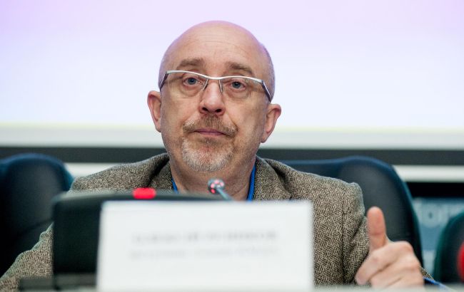 Без зброї та на законних підставах: Рєзніков про корабель ВМС біля Керченської протоки