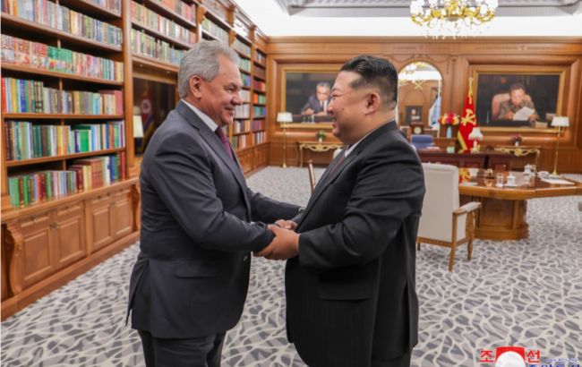 Кім Чен Ин пообіцяв Шойгу "беззастережну підтримку" у війні проти України