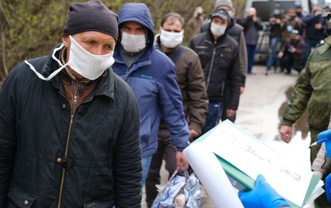 Великодній обмін: як повертали українців з полону бойовиків на Донбасі