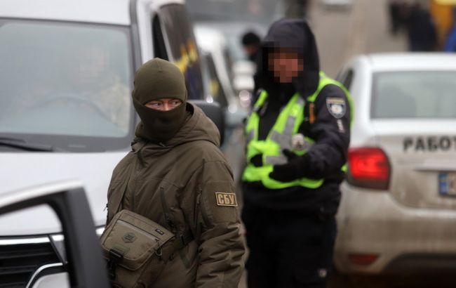 Шпигувала за понтонними переправами ЗСУ у Донецькій області: СБУ затримала російську агентку