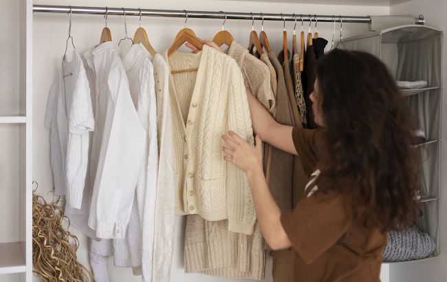 Стиліст показала головні кольори весни-літа 2023 і як їх носити