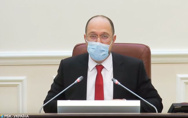 В правительстве анонсировали смягчение карантина в мае