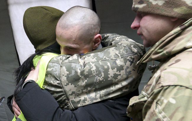 Освобожденный военный рассказал про оставшихся в плену бойцов:&nbsp;очень надеялись и ждали