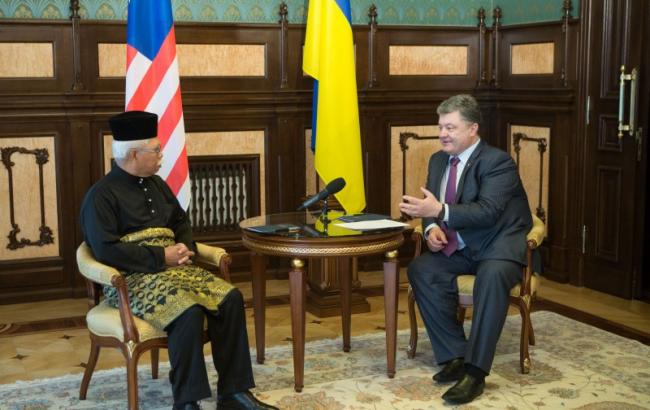 Порошенко совершит рабочий визит в Малайзию