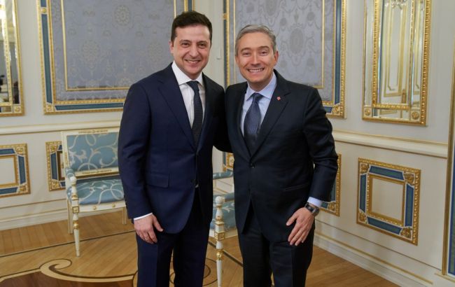Зеленский обсудил с Шампанем расследование авиакатастрофы в Иране