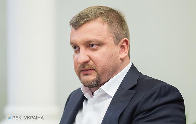 Порошенко уповноважив Петренка на підписання договору з Бразилією про взаємну правову допомогу