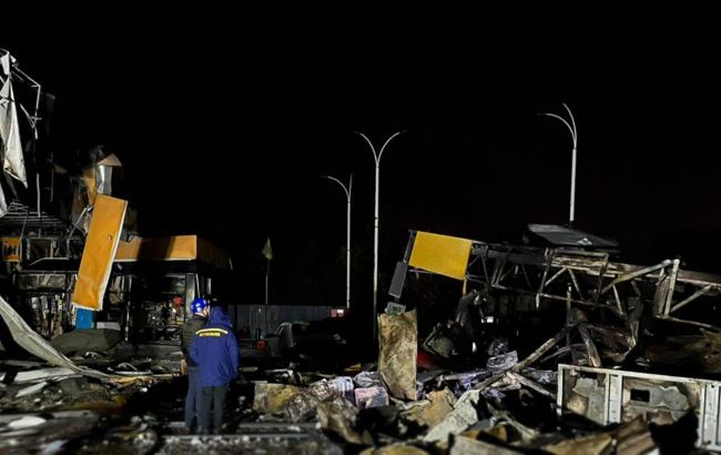 Число постраждалих від вчорашнього удару по Дніпру зросло, розпочато розслідування