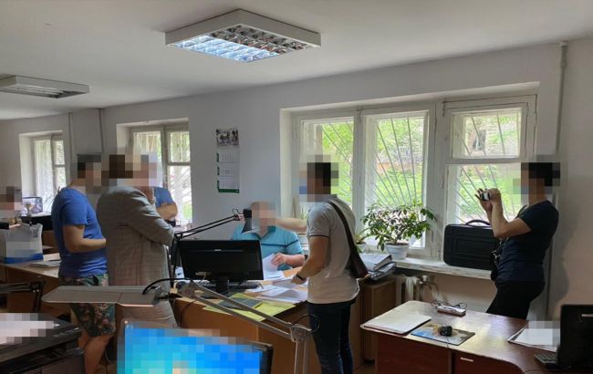 "Земельные" махинации: в Донецкой области чиновники хотели присвоить земли на 4,5 млн гривен