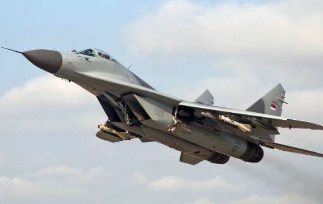 В Сирии повстанцы сбили военный самолет правительственных войск под Дамаском