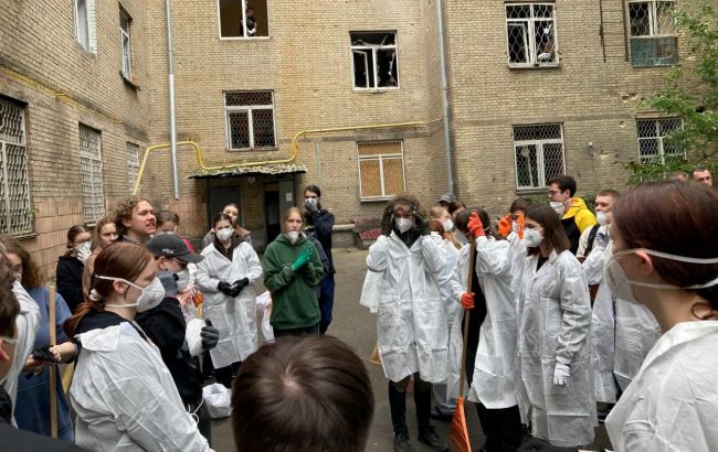 Обломки "Шахеда" упали на общежитие КНУ: пострадали четверо студентов (фото)