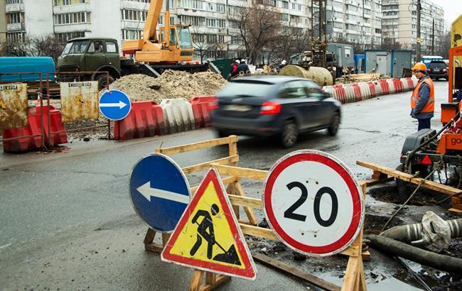 В Киеве завтра будет ограничено движение транспорта на ул. Институтской