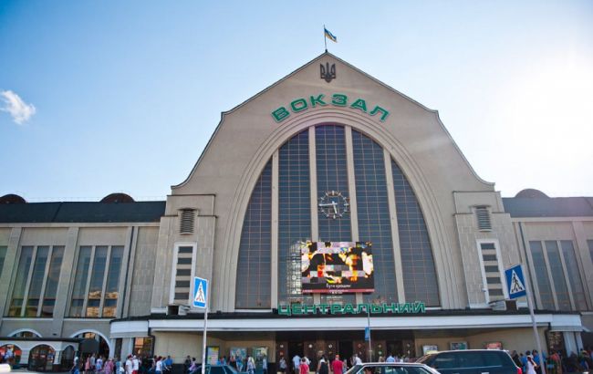 Стали известны подробности взрыва на ж/д вокзале в Киеве