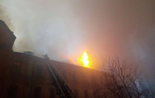 Рятувальники ліквідували пожежу в урядовому кварталі