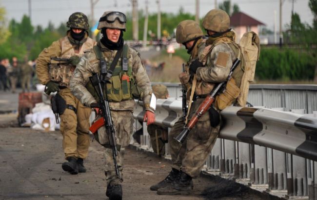 В Трехизбенке из-за обстрелов боевиков ранены 4 бойца АТО, - МВД