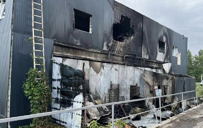 Россияне атаковали отделение почты в Краматорске: появилось фото последствий