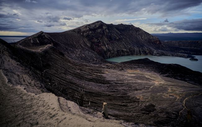 На Филиппинах произошло более 200 землетрясений. Проснулся вулкан Тааль