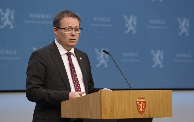 Норвегия передаст Украине восемь MLRS и три радара Arthur