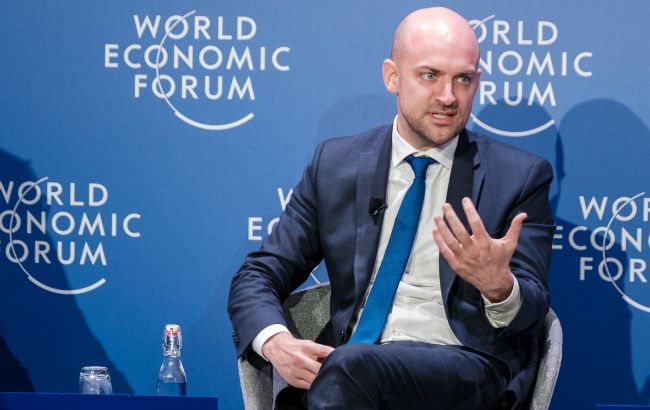 МЗС Франції про відправку військ в Україну: було б серйозною помилкою виключити обговорення